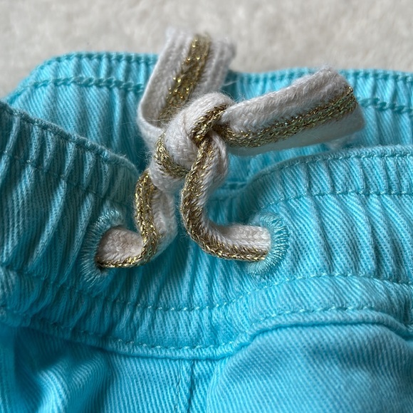 Crewcuts size 8 aqua short with split hem on the side - Picture 2 of 4